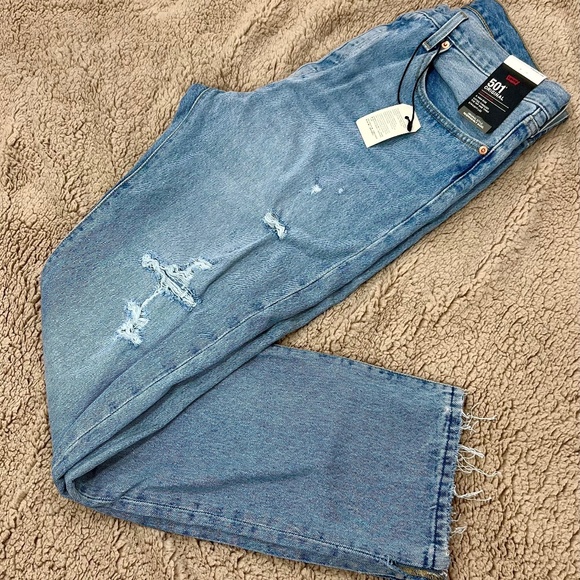 Levi's 501 Distressed Jeans - Picture 1 of 5